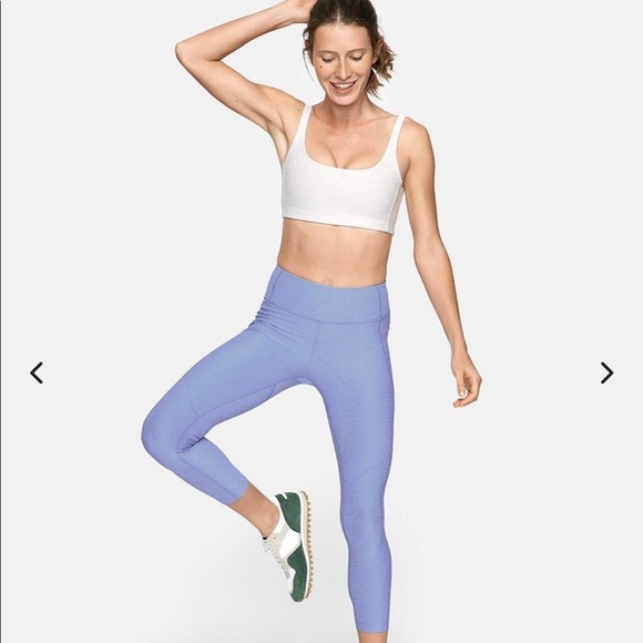 [SOLD] Lilac outdoor voices leggings - Picture 2 of 3